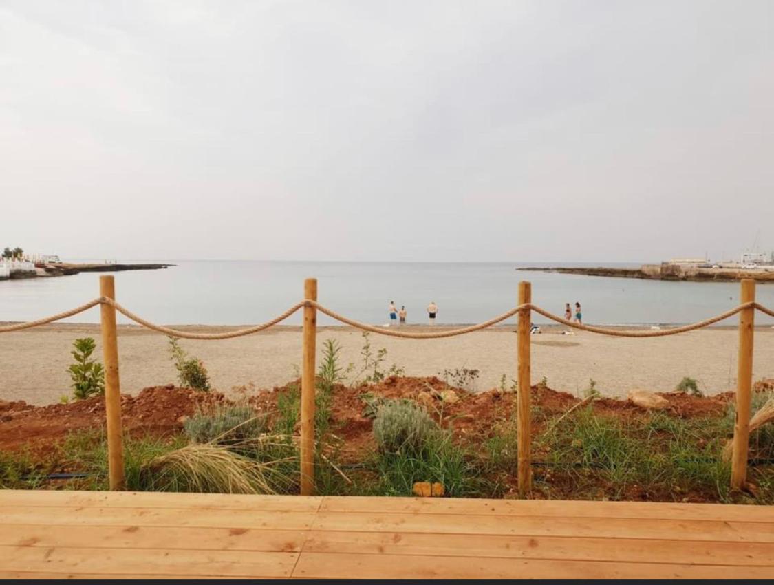 Vista Mar Apartment Brindisi Bagian luar foto