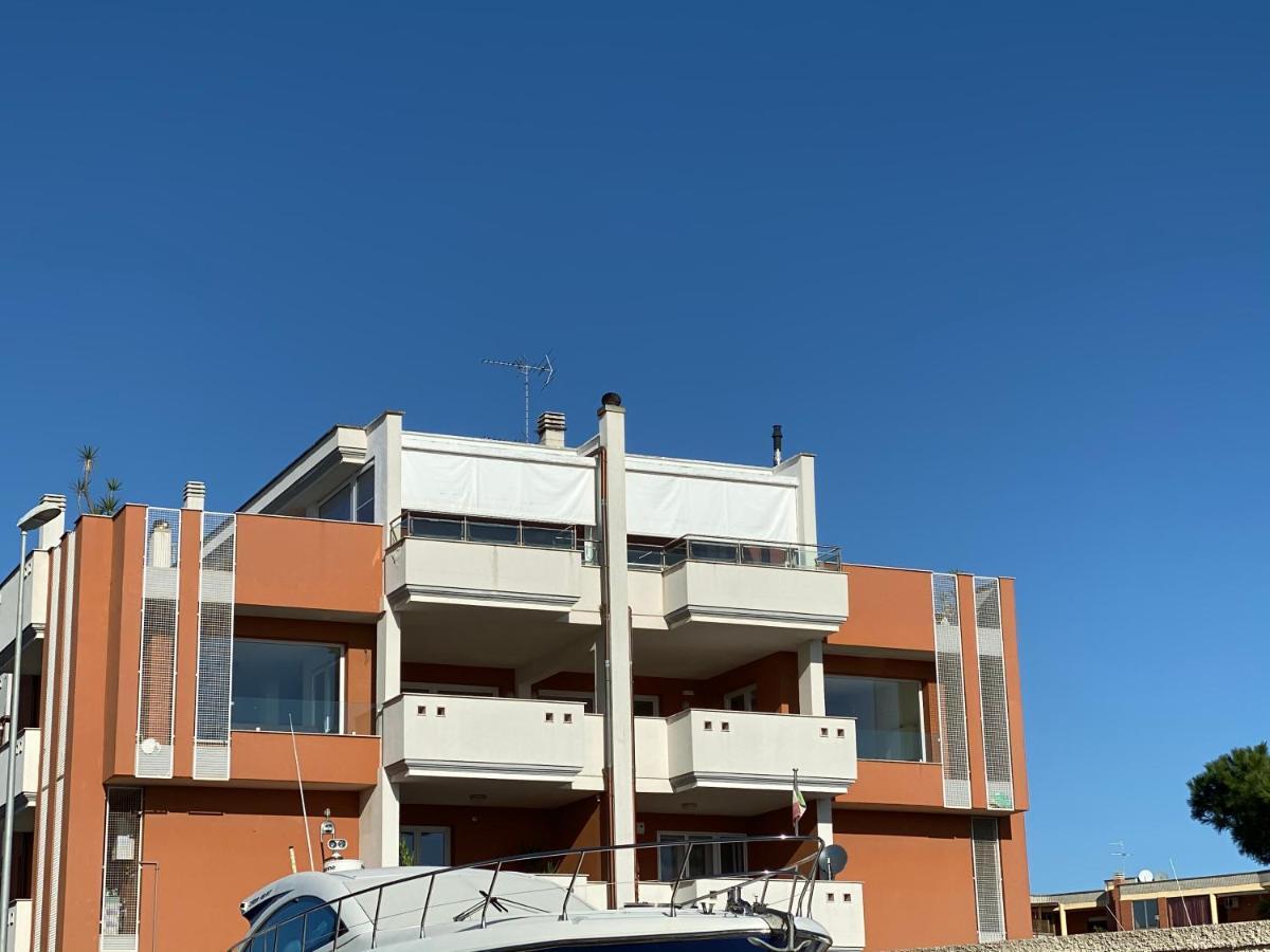 Vista Mar Apartment Brindisi Bagian luar foto